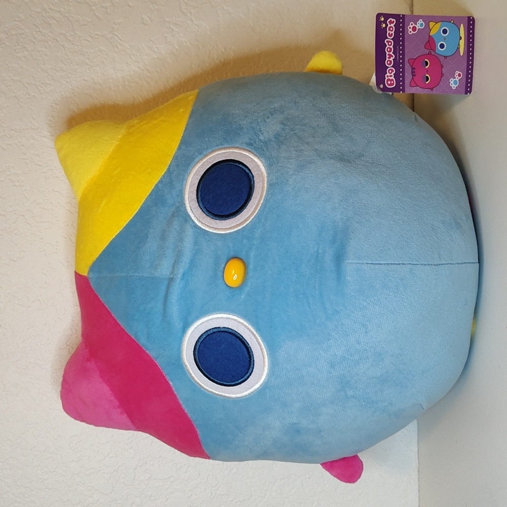 YAMANI BEDPB84 BIG EYES PINK/BLUE MEOW MEOW CAT 13 IN